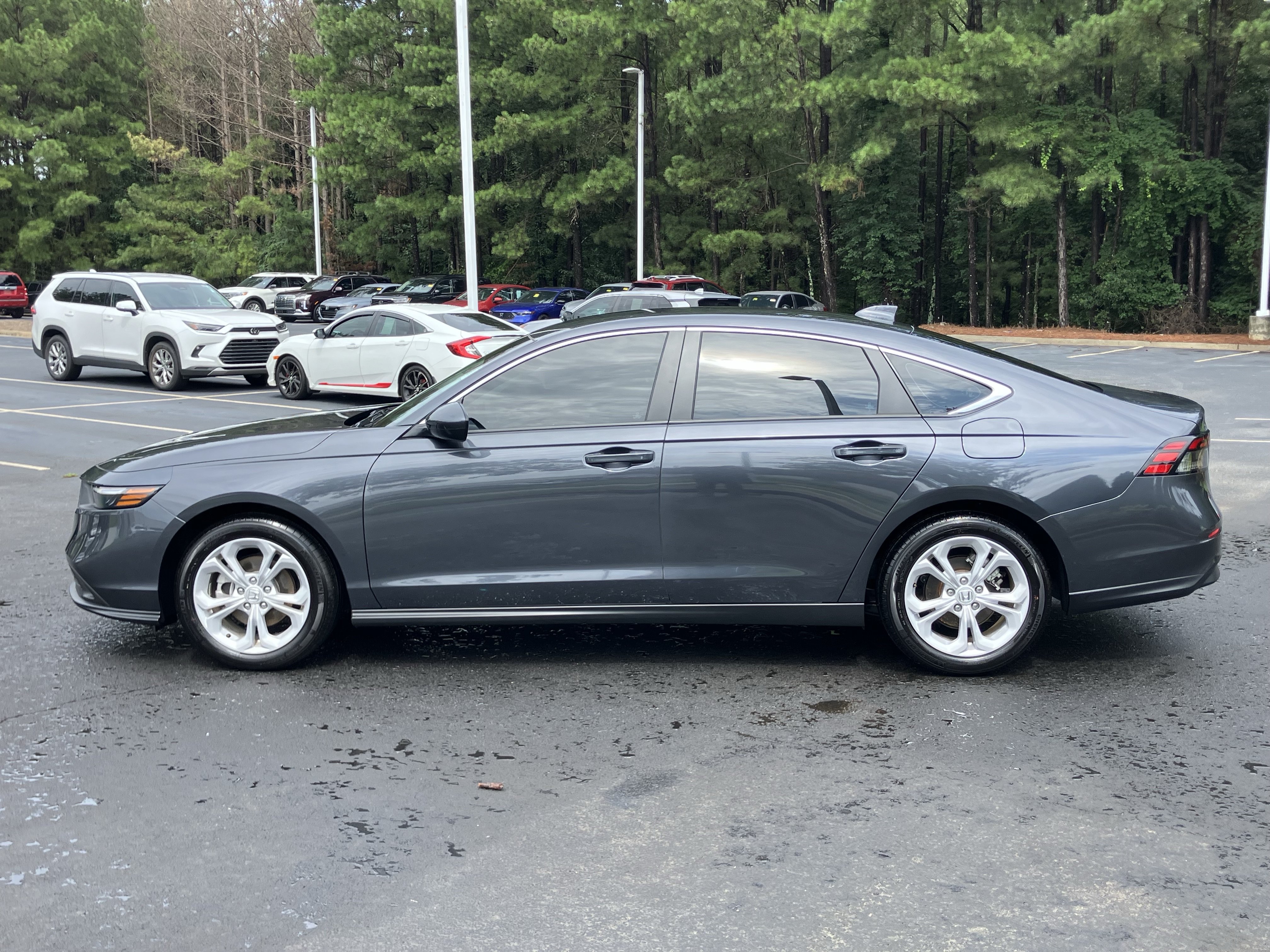 Used 2025 Honda Accord LX image 7