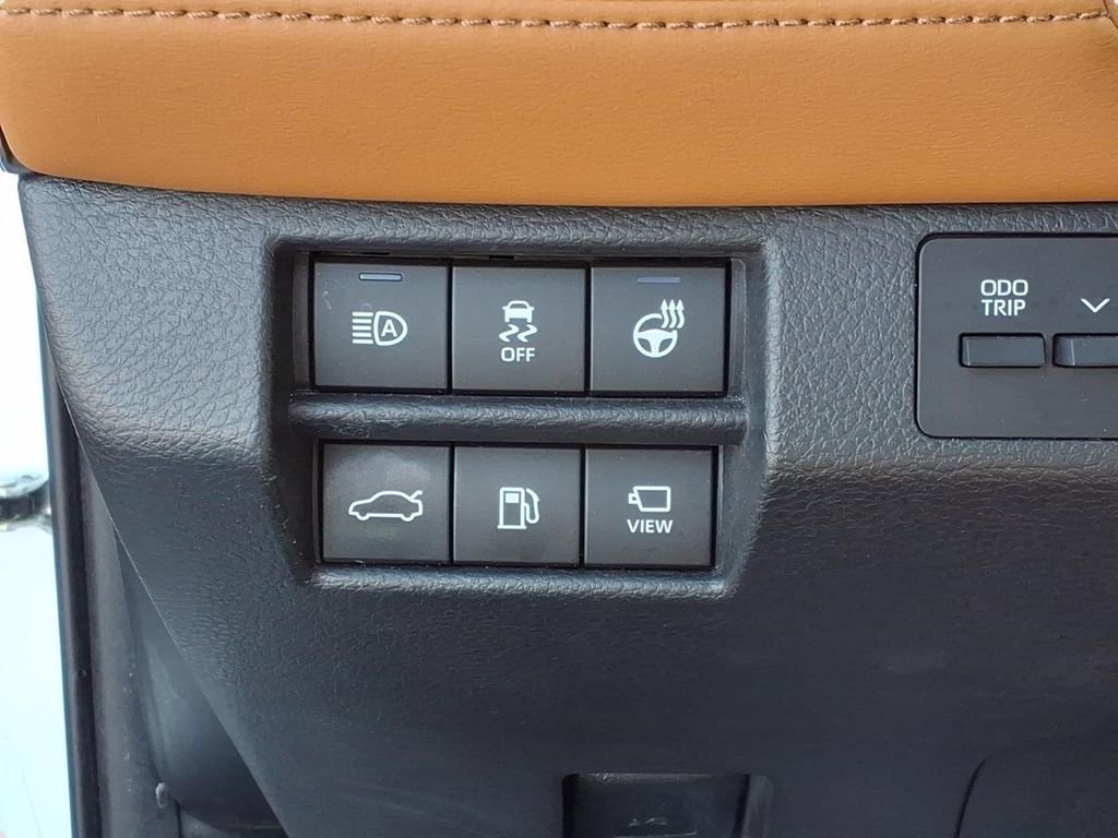 Used 2019 Toyota Avalon Limited w/ Advanced Safety Package image 24