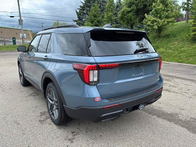 New 2026 Ford Explorer ST-Line w/ ST-Line Street Pack AWD/4WD video 2