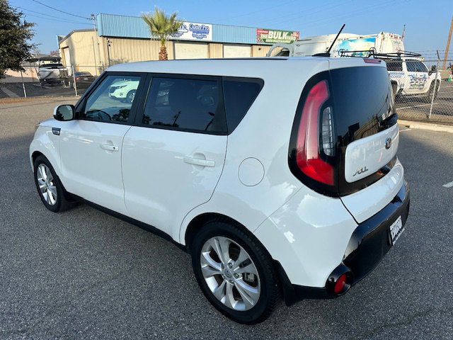 Used 2016 Kia Soul + w/ Audio Package image 6