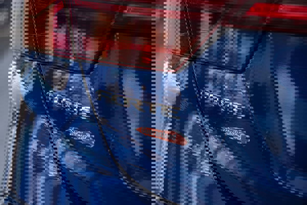 Used 2021 Kia Forte LXS image 13