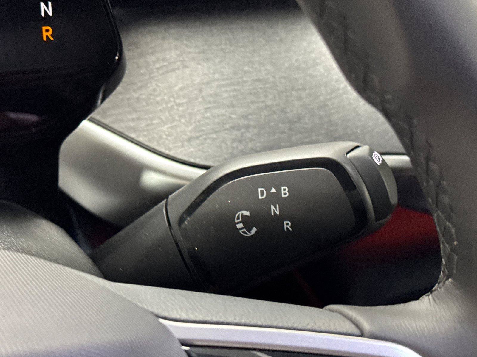 New 2025 Volkswagen ID. Buzz Pro S RWD image 21