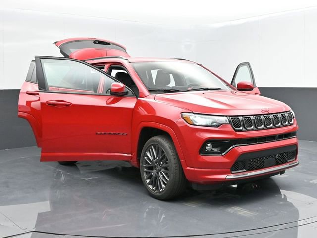 Used 2024 Jeep Compass Limited image 51