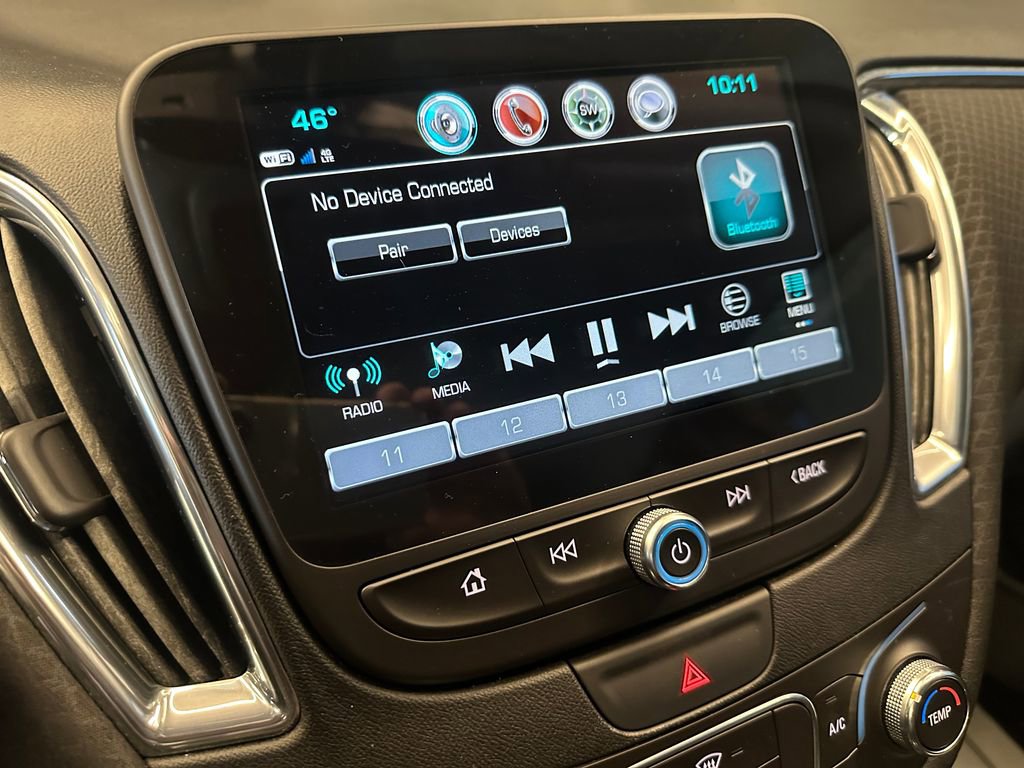 Used 2018 Chevrolet Malibu LT FWD image 13