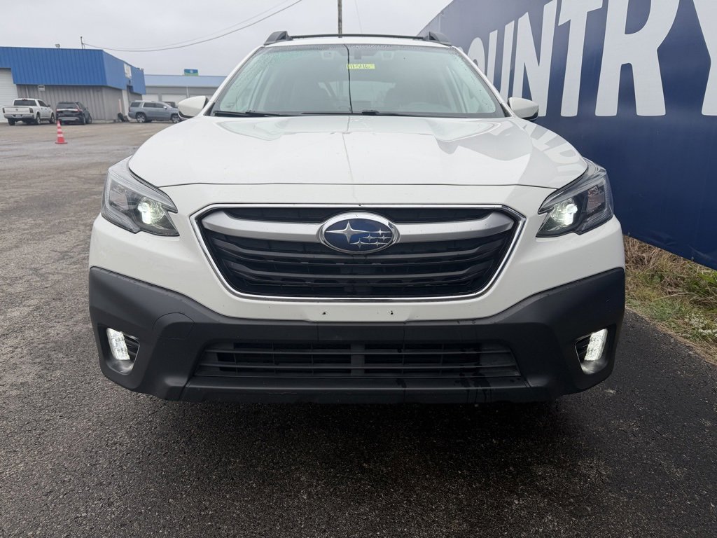 Used 2022 Subaru Outback Premium image 2