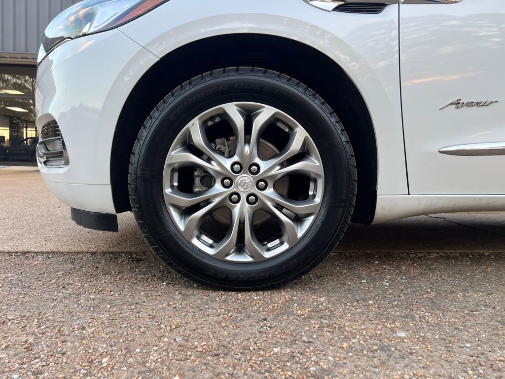 Used 2021 Buick Enclave Avenir w/ Avenir Technology Package image 15