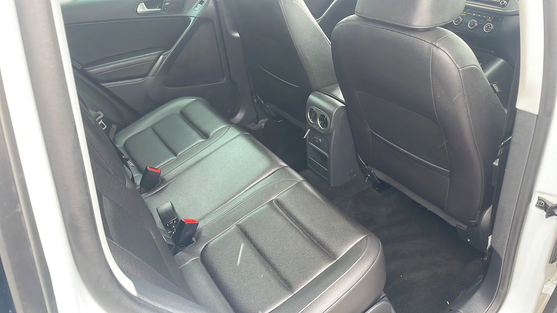 Used 2017 Volkswagen Tiguan Wolfsburg Edition AWD/4WD image 14