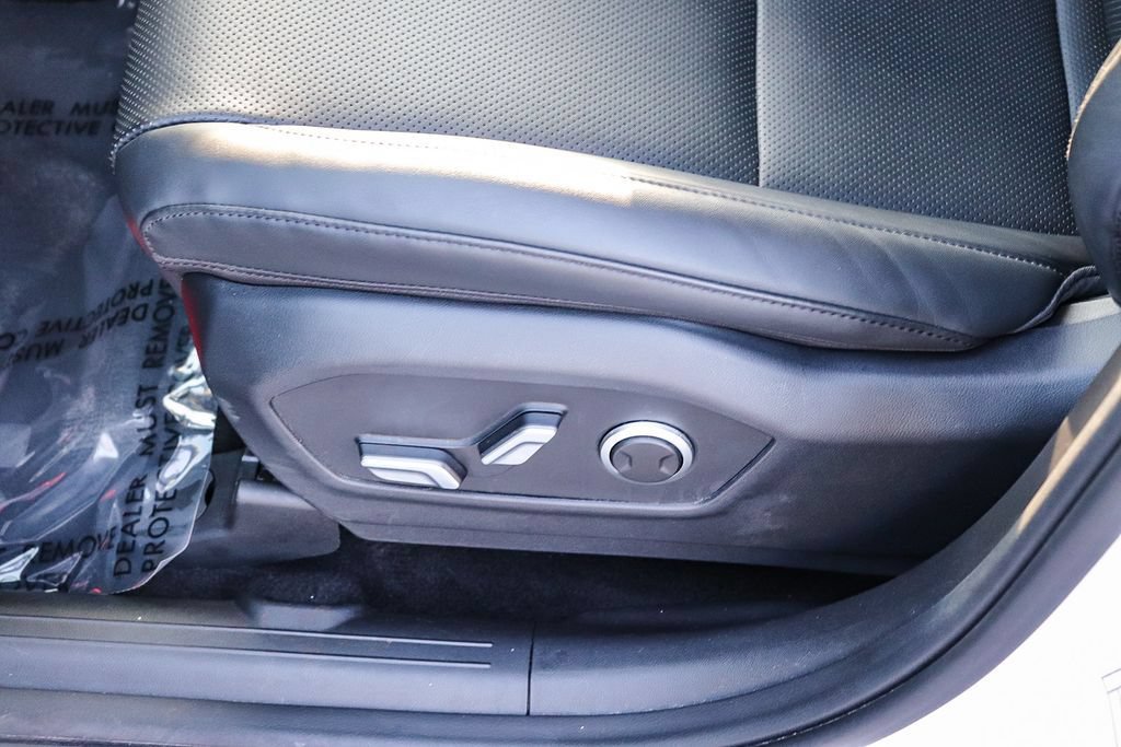 Used 2025 Hyundai Santa Fe SEL AWD/4WD image 24