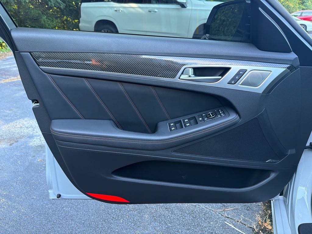Used 2019 Genesis G80 3.3T Sport RWD image 10
