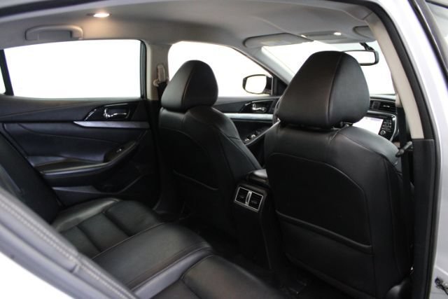 Used 2018 Nissan Maxima 3.5 SV FWD image 22