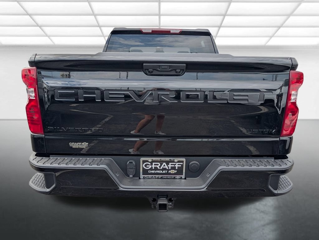 New 2026 Chevrolet Silverado 1500 Custom w/ LPO, Dark Essentials Package RWD image 24