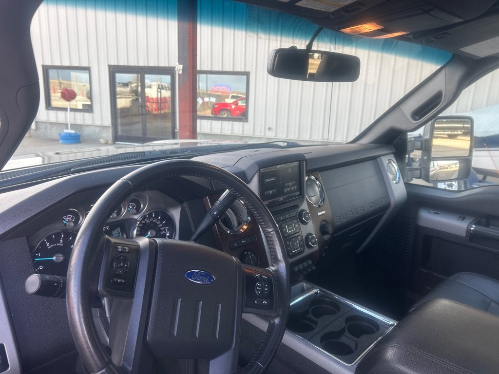 Used 2014 Ford F350 Lariat w/ Lariat Ultimate Package AWD/4WD image 16