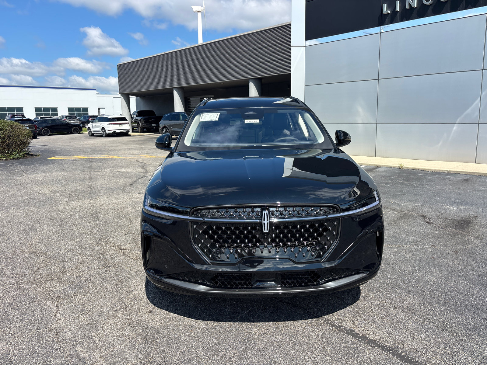 New 2026 Lincoln Nautilus Reserve AWD/4WD image 2