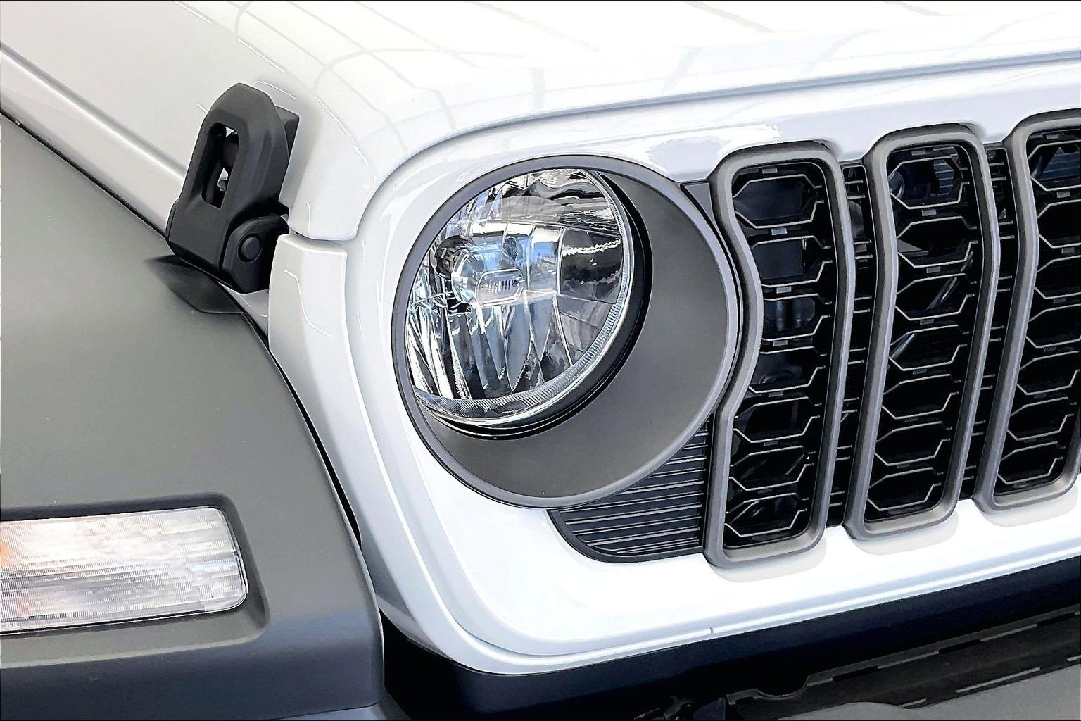 New 2026 Jeep Wrangler Unlimited Sport AWD/4WD image 15