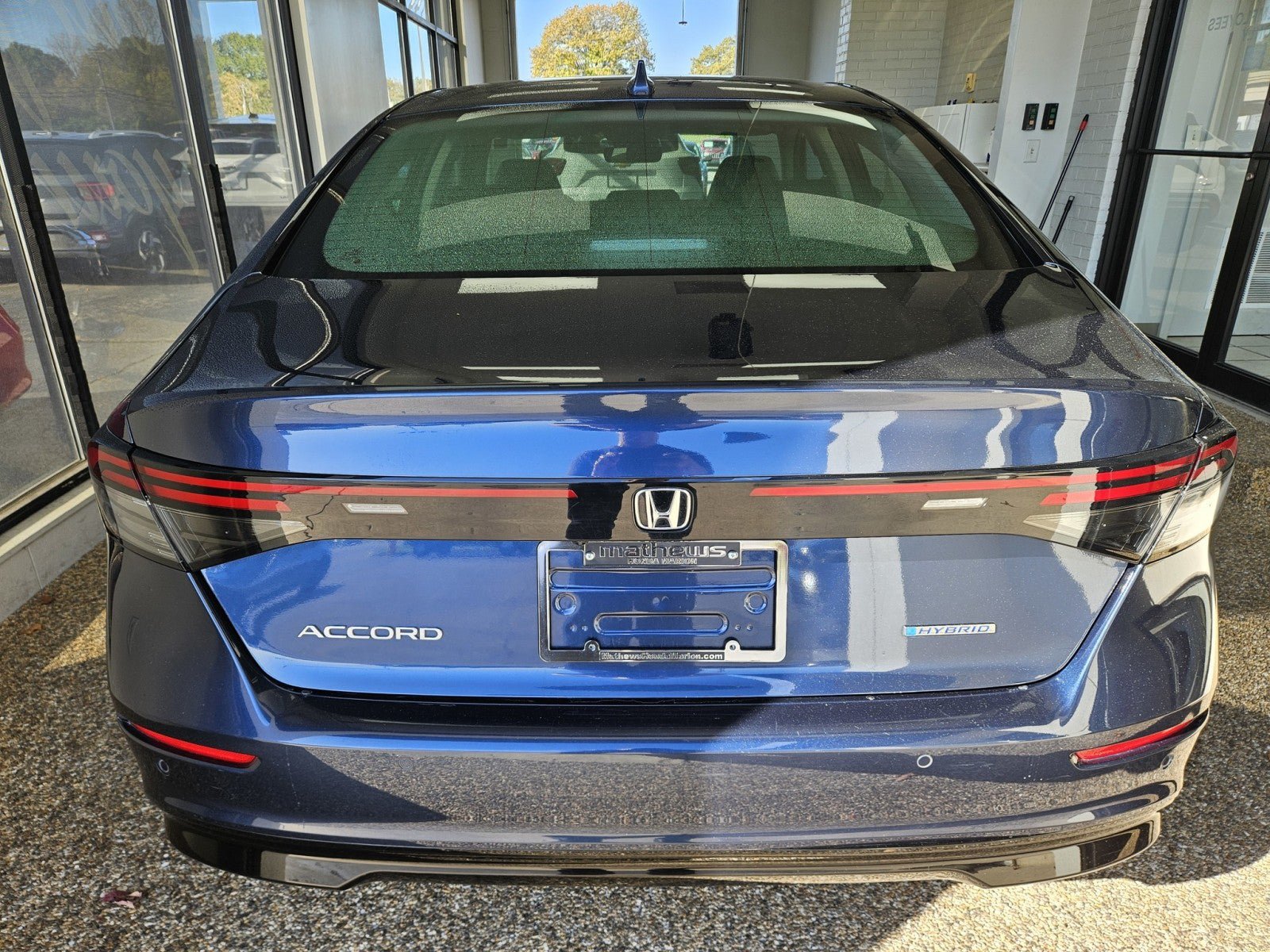 Used 2024 Honda Accord EX-L image 3