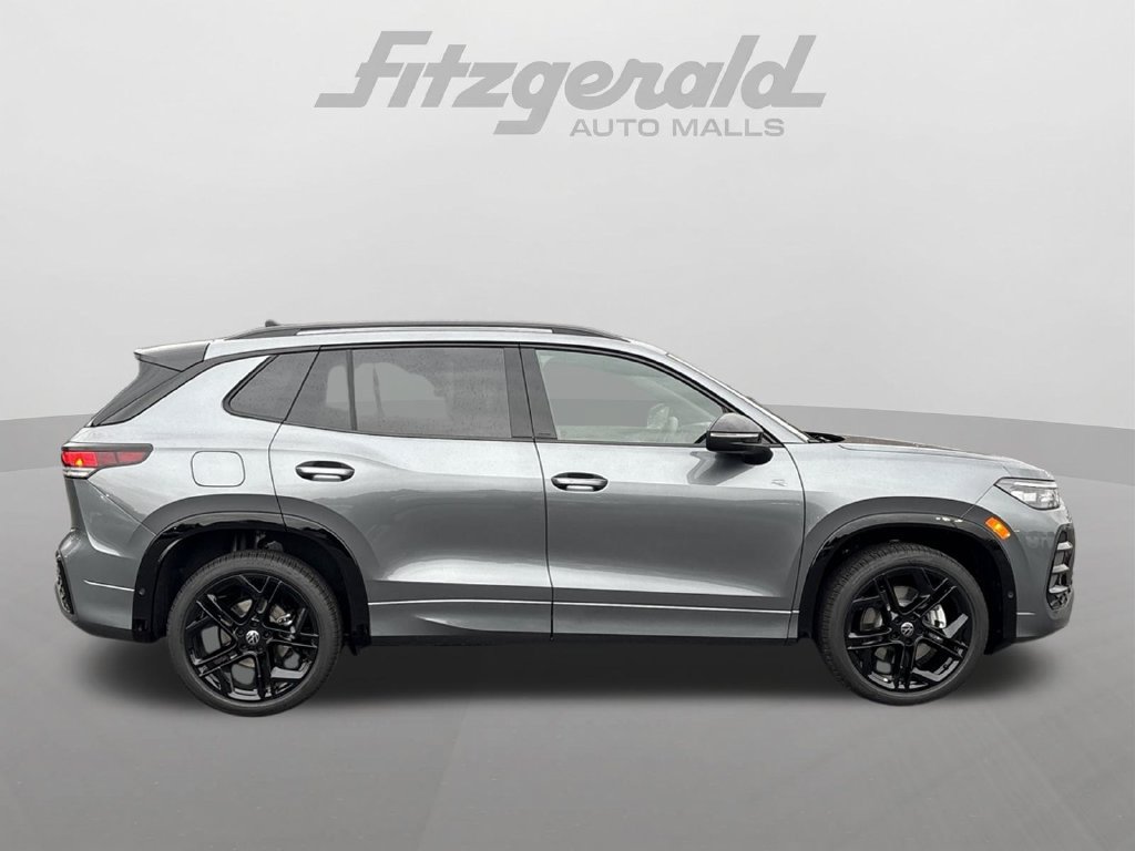New 2026 Volkswagen Tiguan SE R-Line AWD/4WD image 5