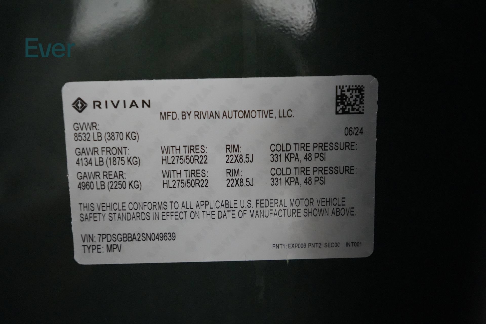 Used 2025 Rivian R1S Adventure AWD/4WD image 29