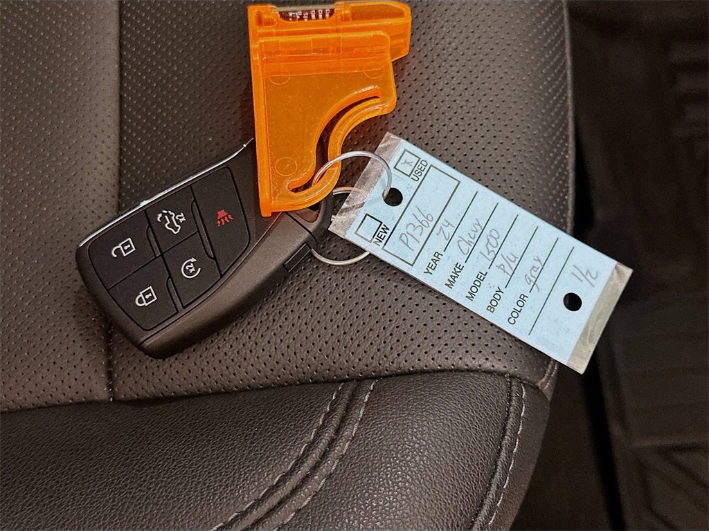 Used 2024 Chevrolet Silverado 1500 LTZ w/ LTZ Premium Package image 32