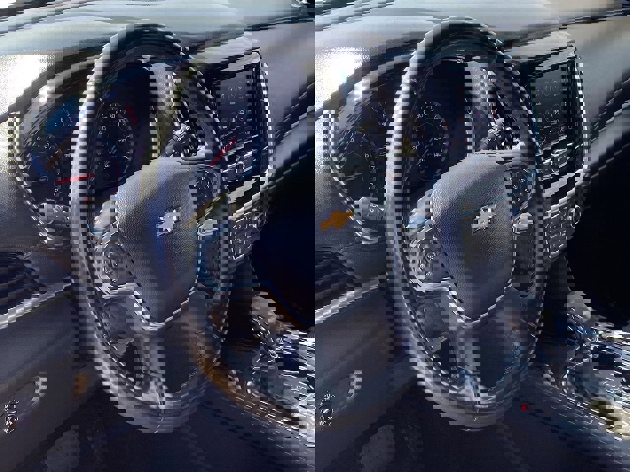 Used 2023 Chevrolet Traverse LT image 4