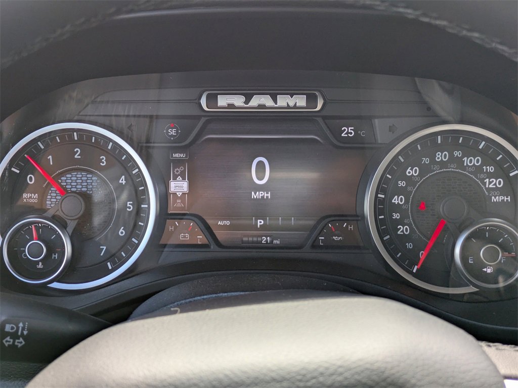 New 2026 RAM 1500 4x4 Crew Cab image 29