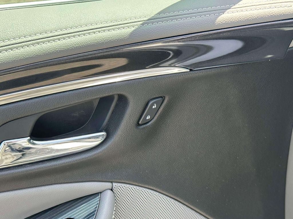 Used 2018 Chevrolet Impala LS FWD image 18