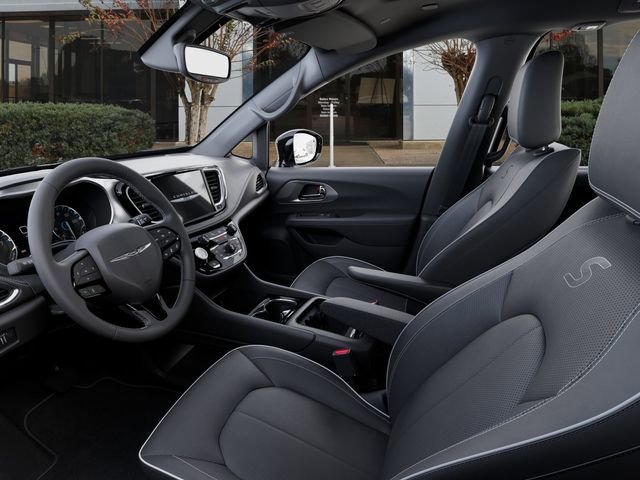 New 2026 Chrysler Pacifica Limited w/ S Appearance Package FWD image 22