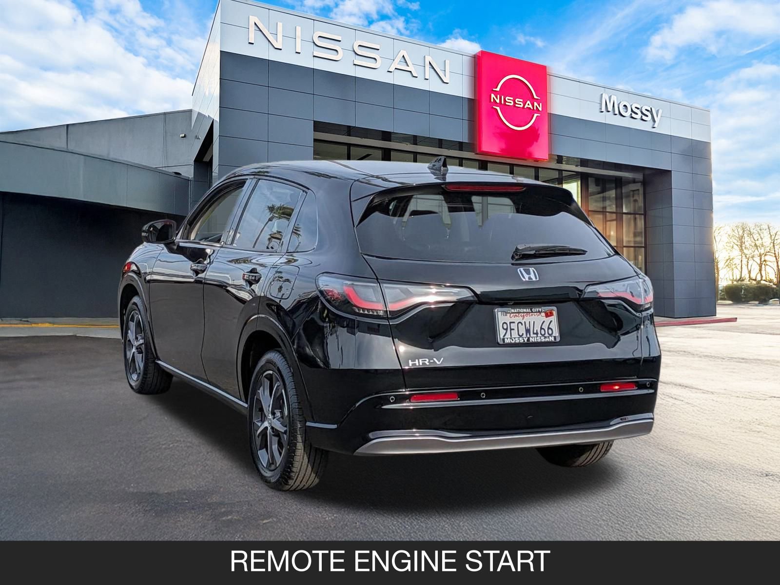 Used 2023 Honda HR-V EX-L image 7