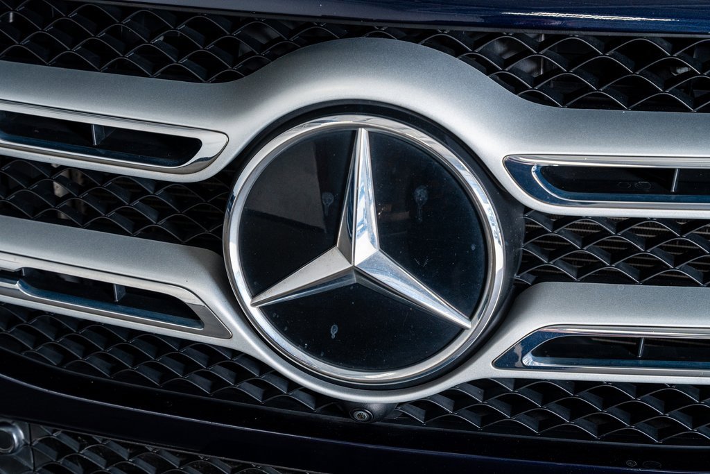 Used 2020 Mercedes-Benz GLE 350 4MATIC w/ Premium Package image 17