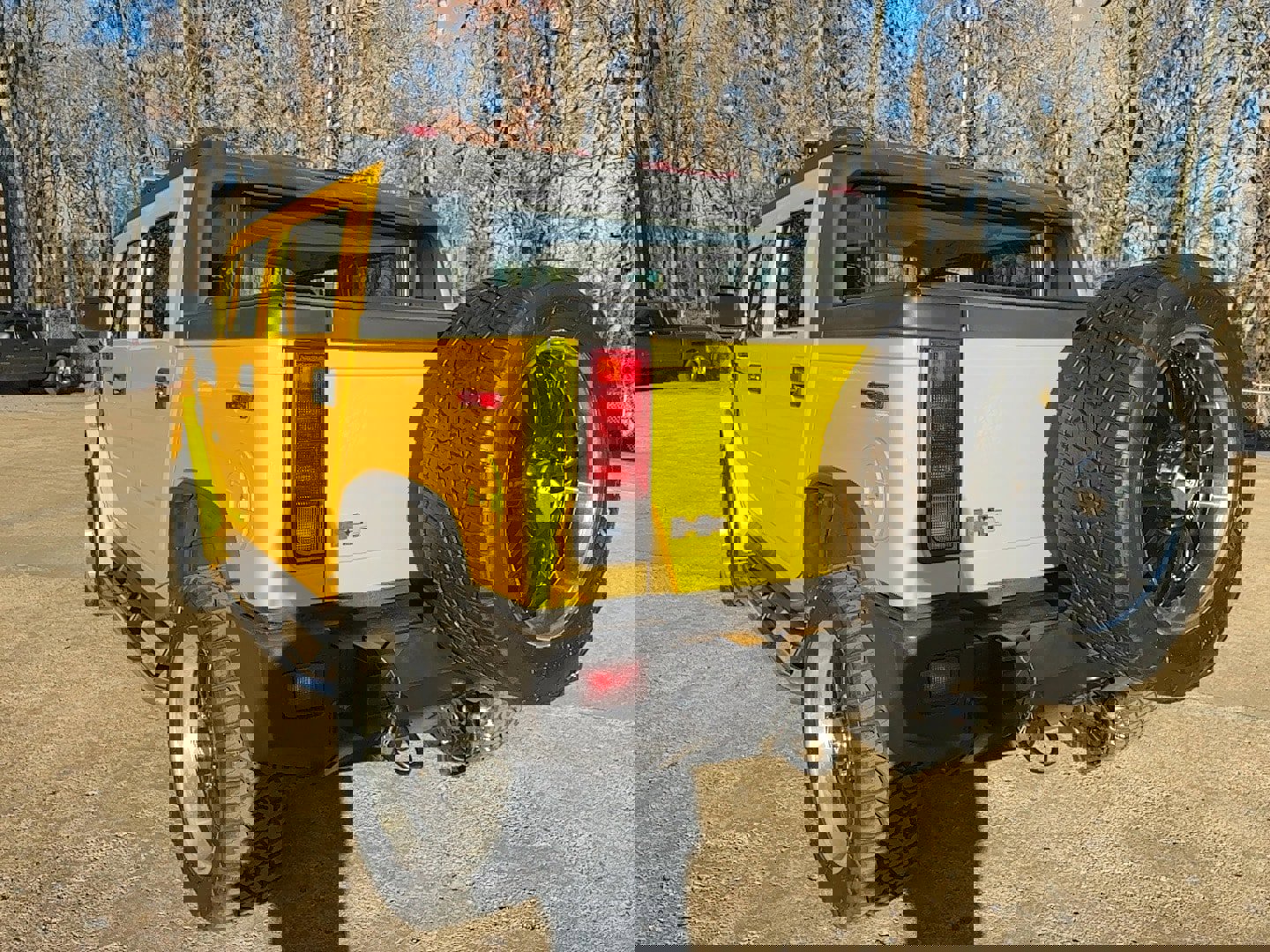 Used 2005 HUMMER H2 SUT w/ Preferred Equipment Group image 7