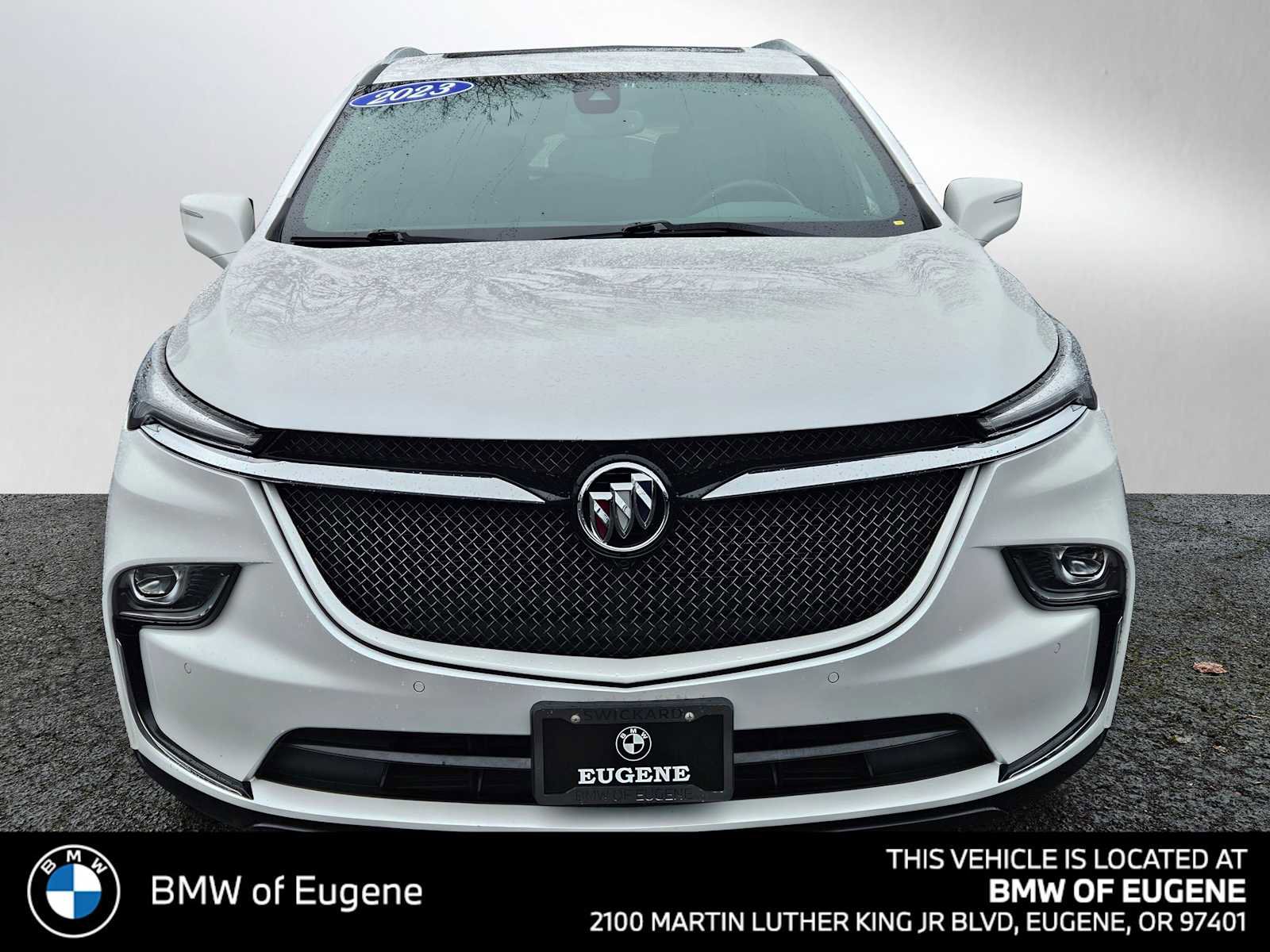Used 2023 Buick Enclave Essence w/ Experience Buick Package image 8