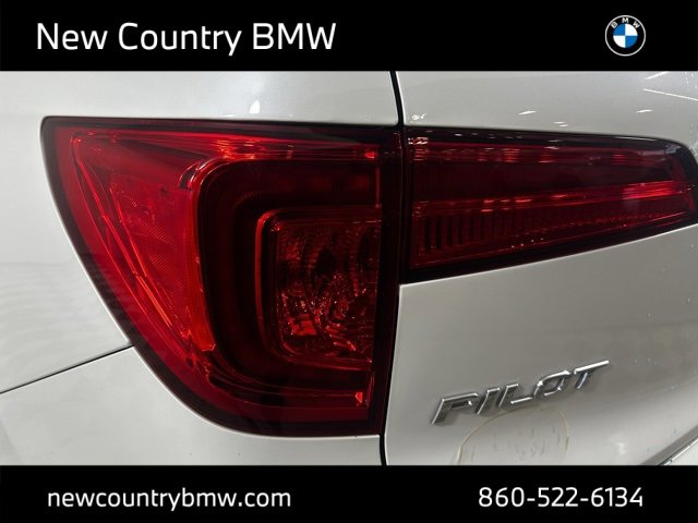 Used 2017 Honda Pilot Elite image 30