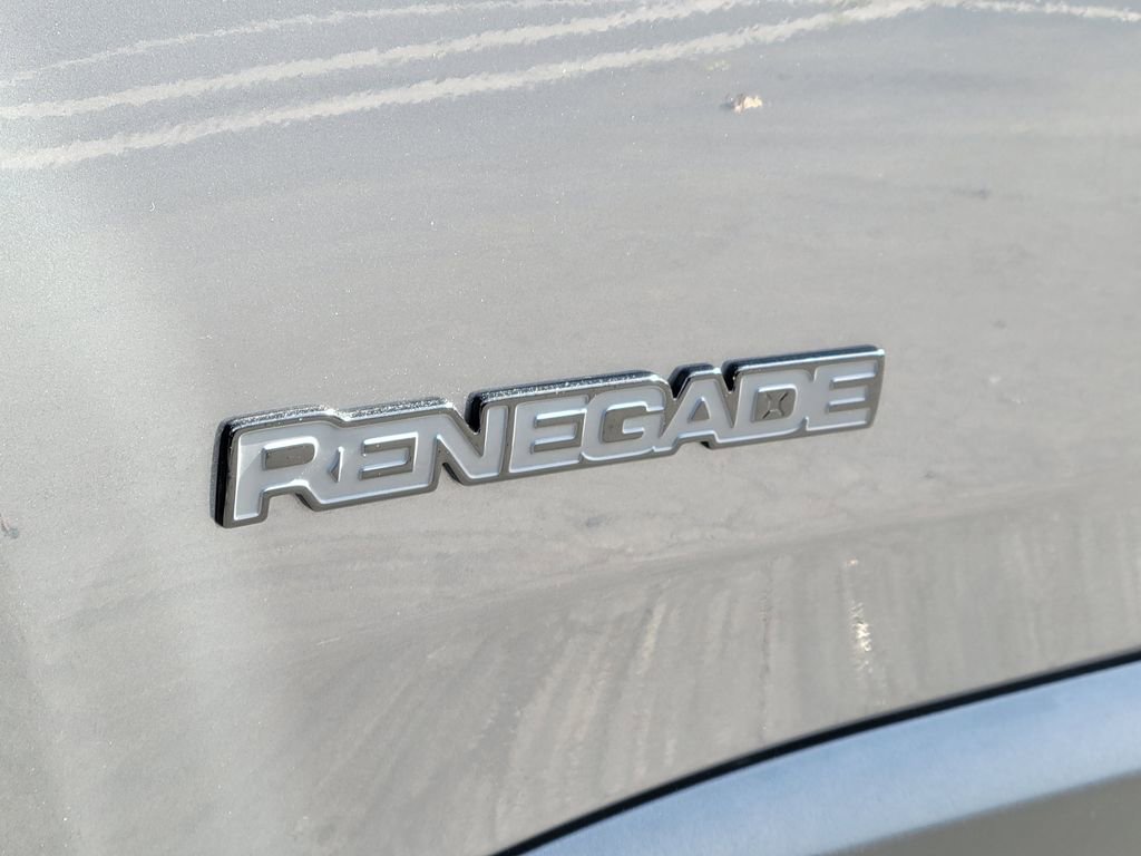 Used 2023 Jeep Renegade Altitude image 22