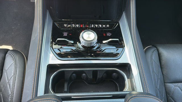 Certified 2023 Jeep Grand Wagoneer Series III AWD/4WD image 23