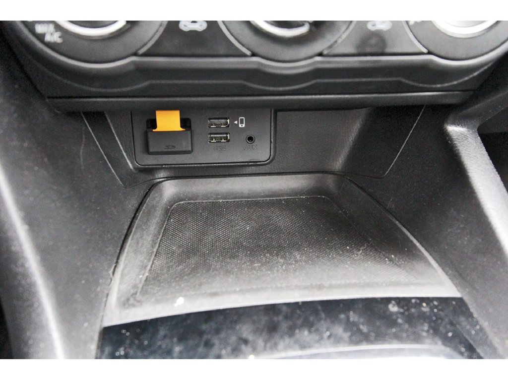 Used 2015 MAZDA MAZDA3 i Touring FWD image 26