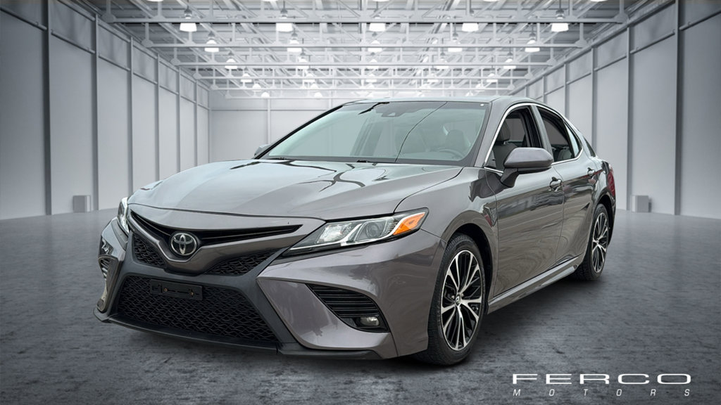 Used 2018 Toyota Camry SE w/ Moonroof Package