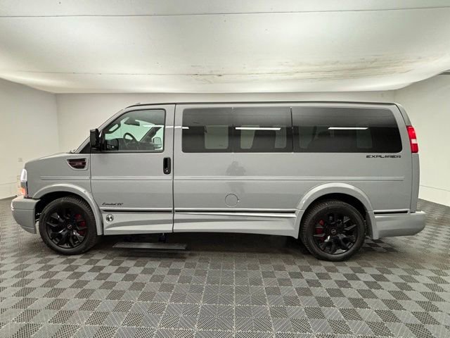 New 2026 GMC Savana 2500 RWD image 15
