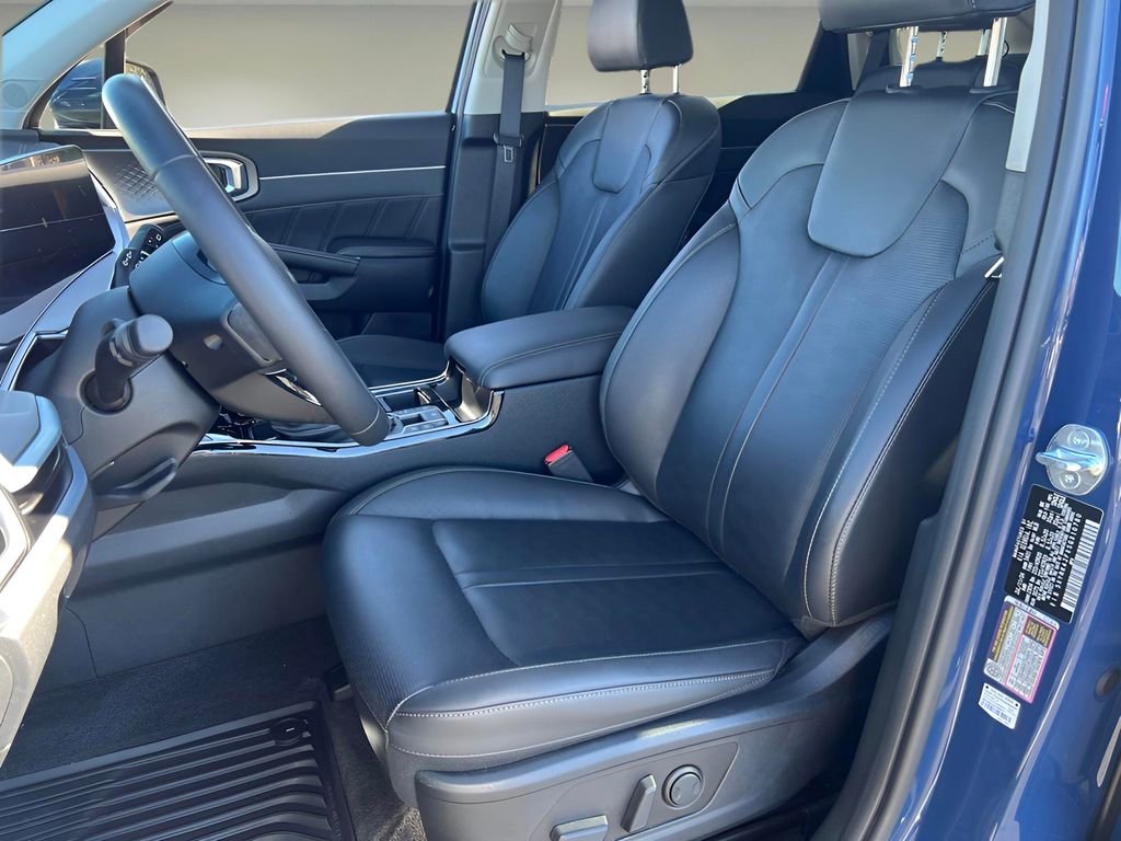 Used 2025 Kia Sorento SX image 10