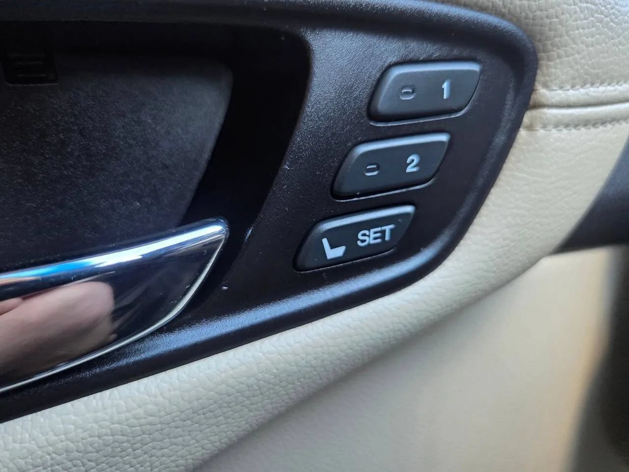 Used 2013 Acura RDX AWD image 9