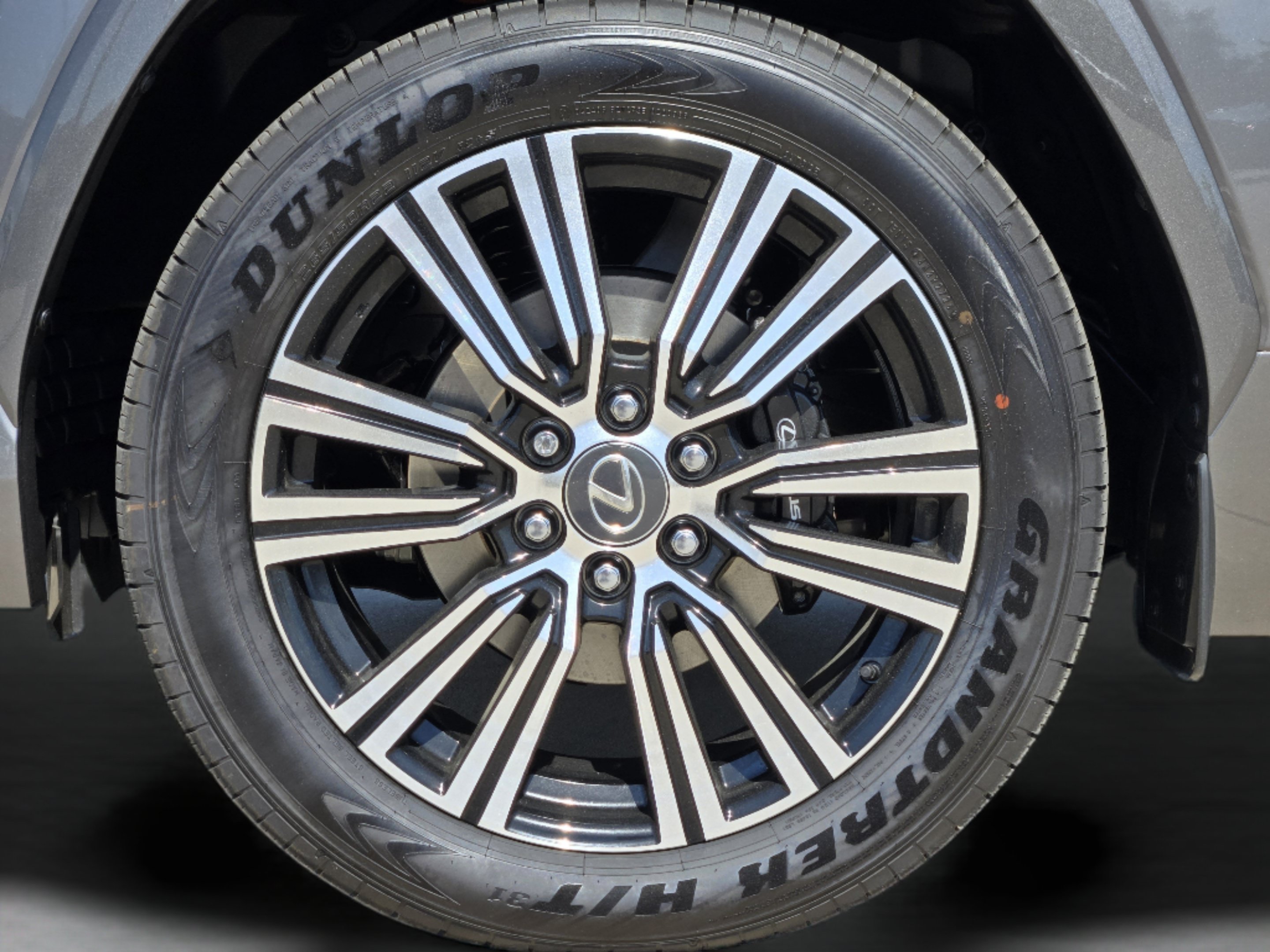 New 2026 Lexus LX 700h Luxury w/ Appearance Package AWD/4WD image 8