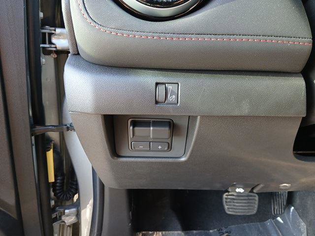 New 2025 Chevrolet Colorado Z71 w/ Midnight Edition image 11