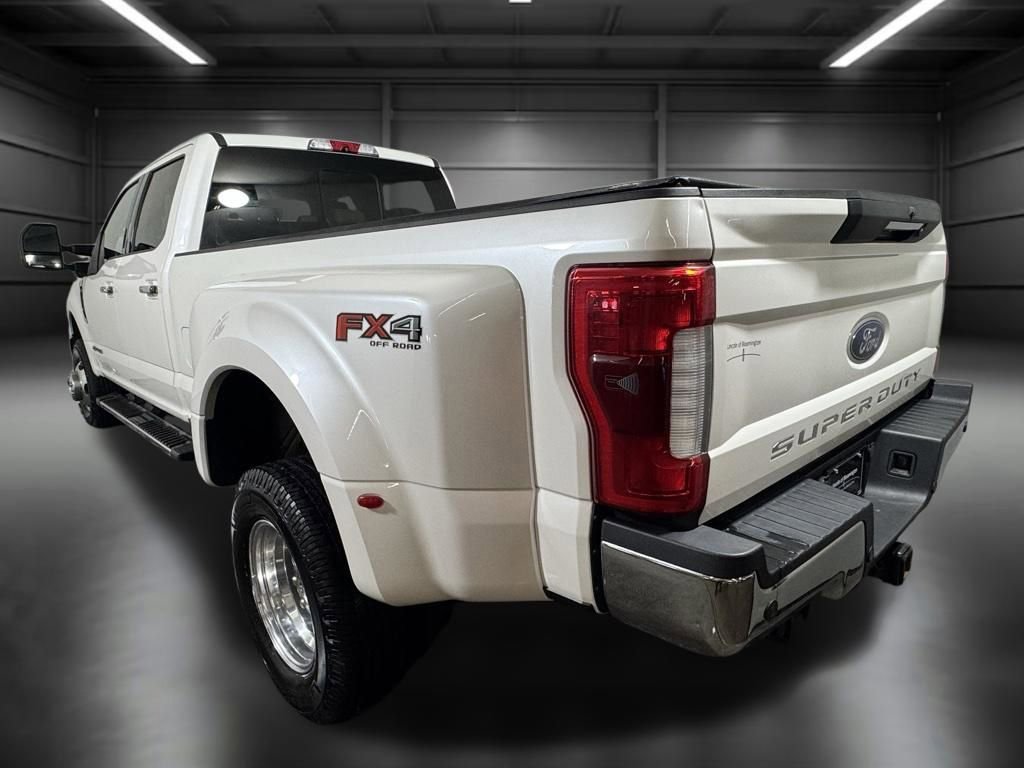 Used 2018 Ford F350 Lariat w/ Lariat Ultimate Package AWD/4WD image 4