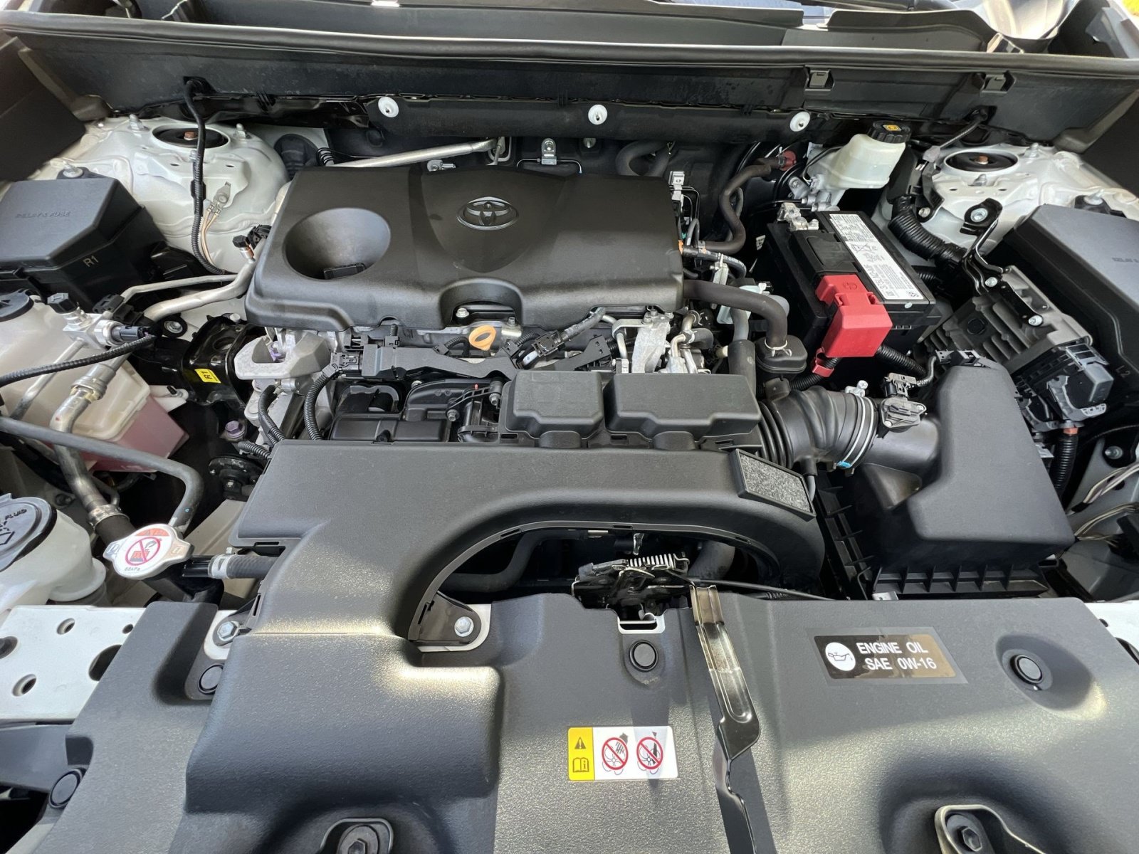 Used 2020 Toyota RAV4 Limited AWD/4WD image 49