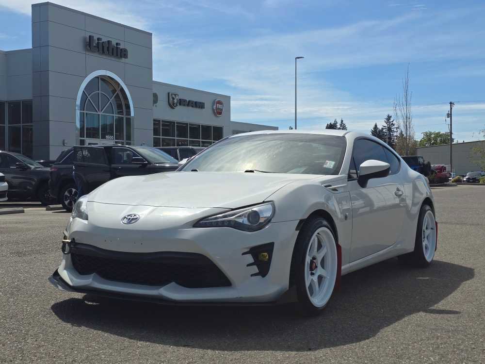 Used 2017 Toyota 86 image 1
