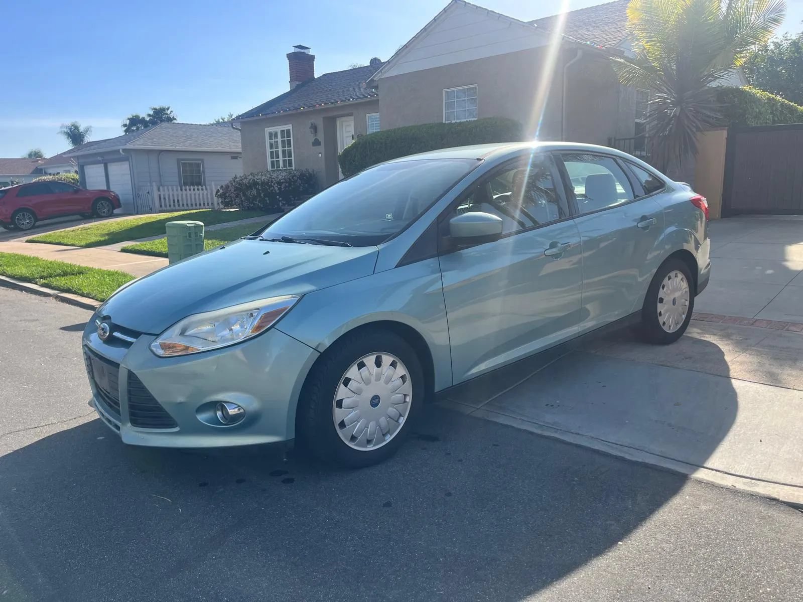 Used 2012 Ford Focus SE FWD image 4