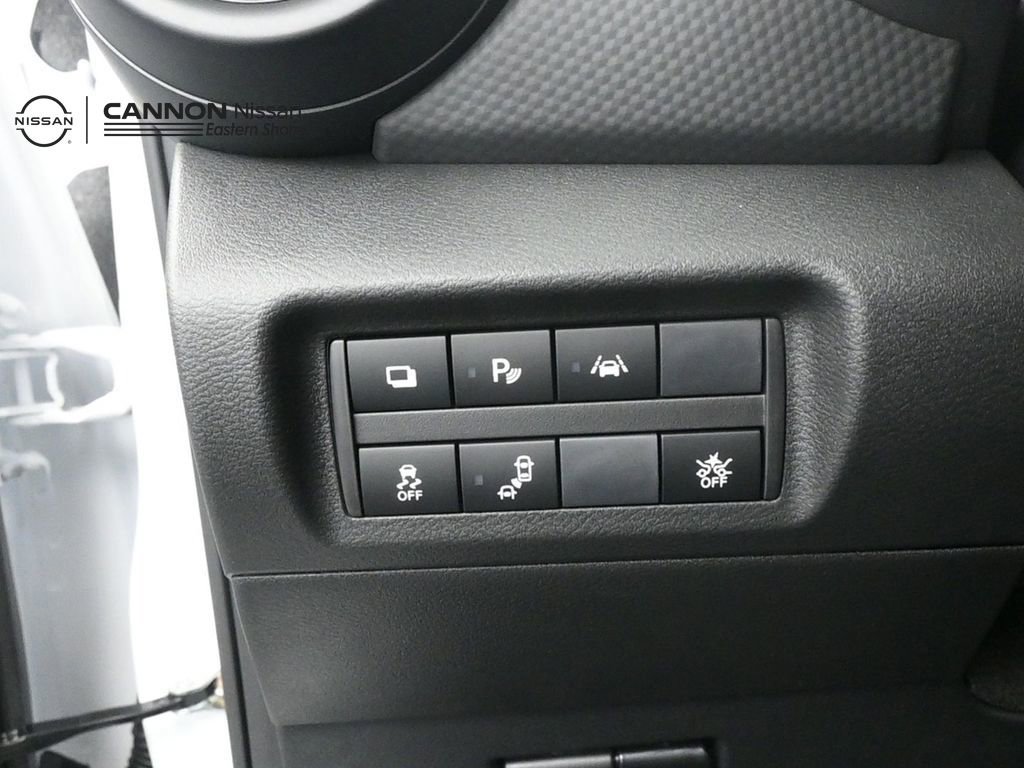 New 2025 Nissan Kicks Play S FWD image 14