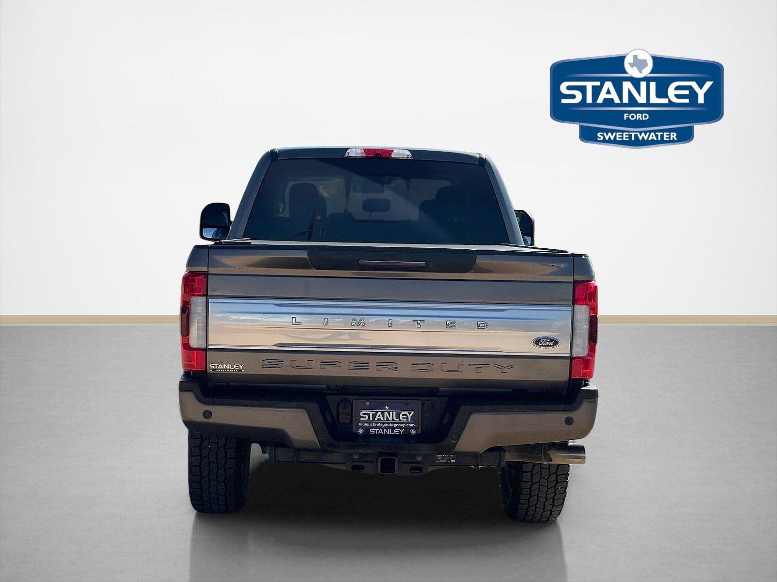 Used 2019 Ford F250 Limited w/ FX4 Off-Road Package AWD/4WD image 7