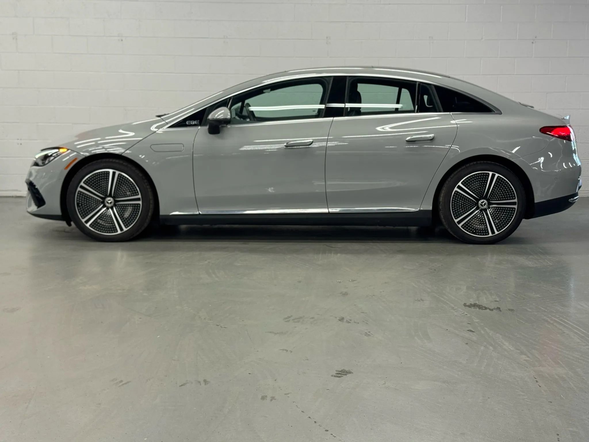 Used 2023 Mercedes-Benz EQE 350+ Sedan image 2