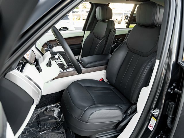 Used 2023 Land Rover Range Rover SE image 13