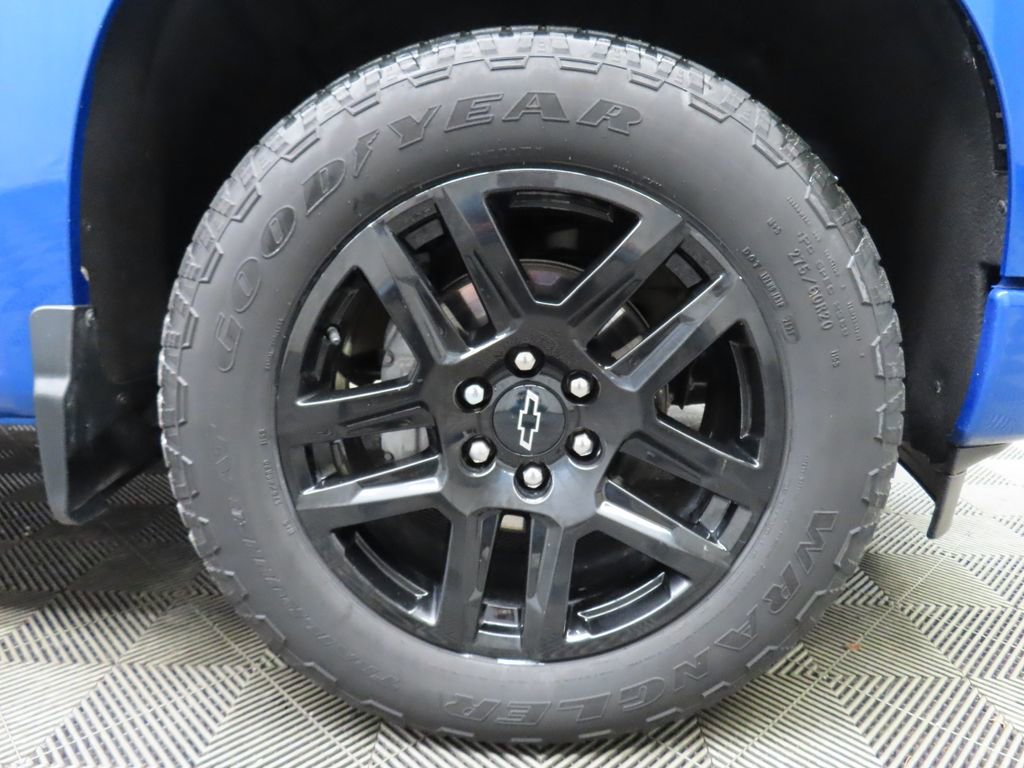 Used 2024 Chevrolet Silverado 1500 RST AWD/4WD image 10