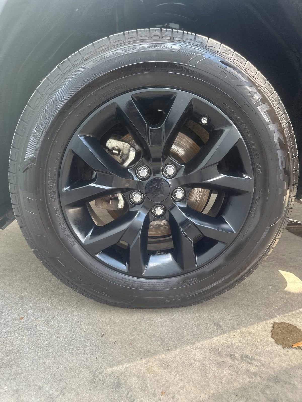 Used 2022 Toyota RAV4 LE FWD image 25
